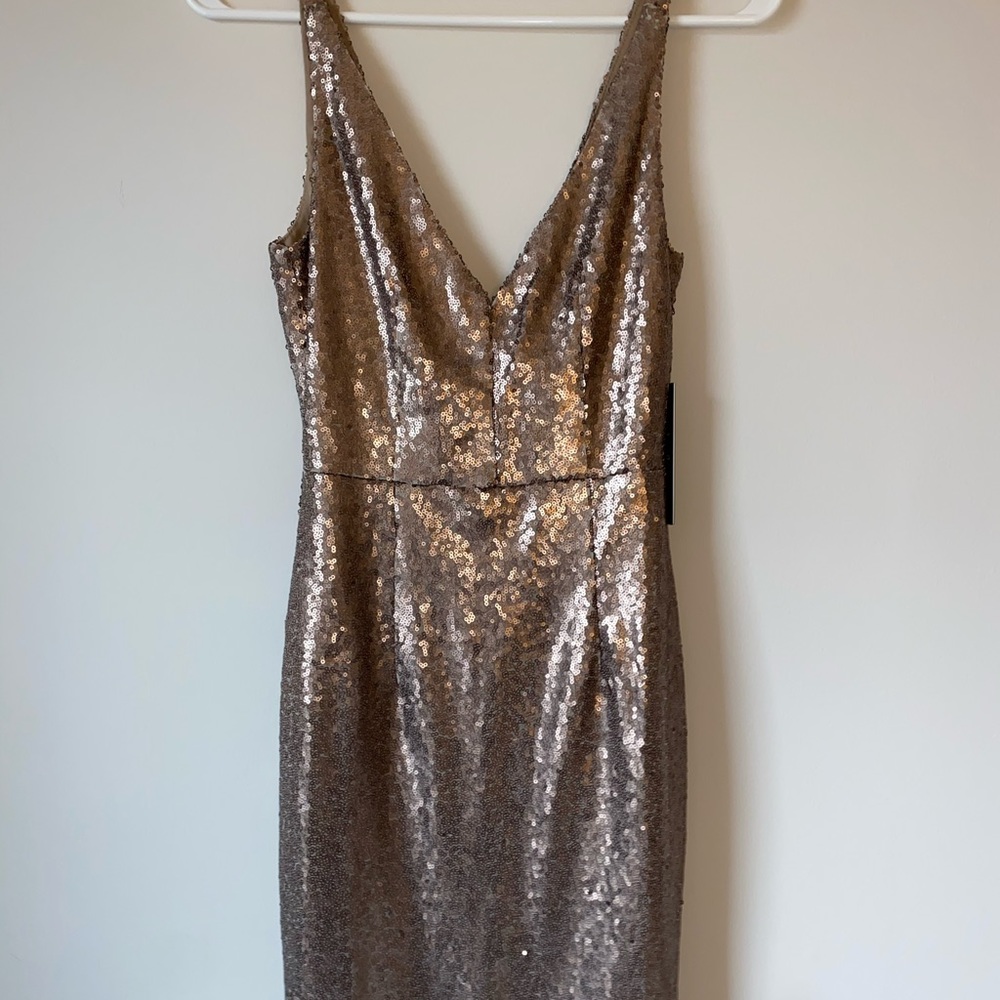 NWT lulus Rose Gold Sparkle dress